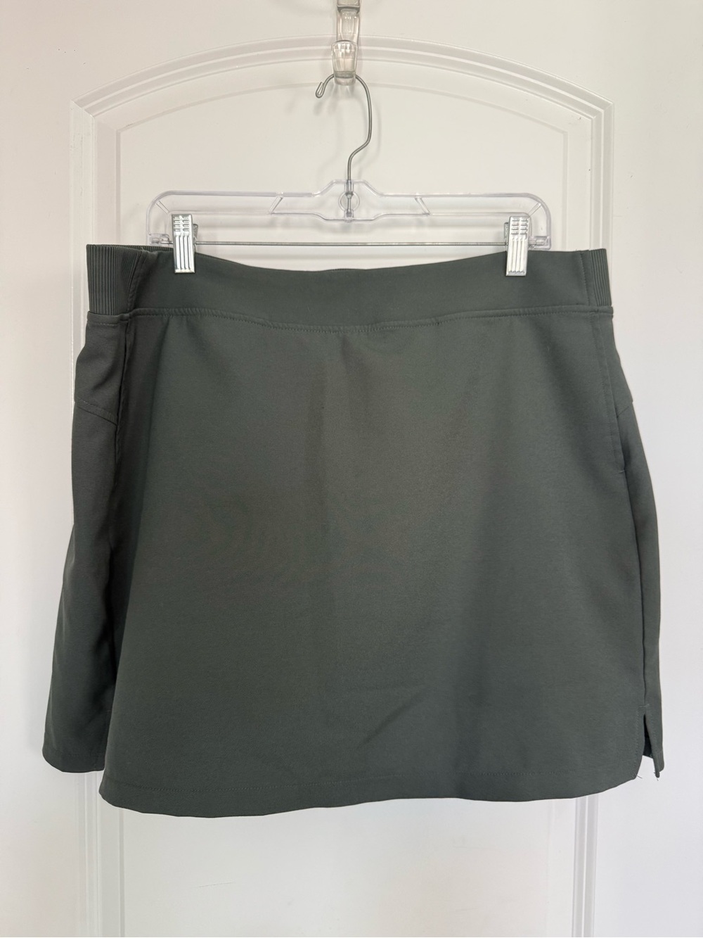 Classic Women's A-Line Active Skirt in Dark Green